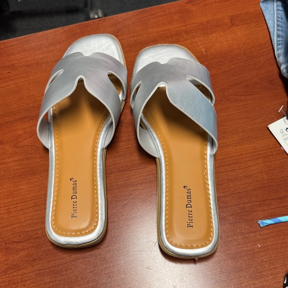 Pierre dumas sandals 8.5 // 0111116